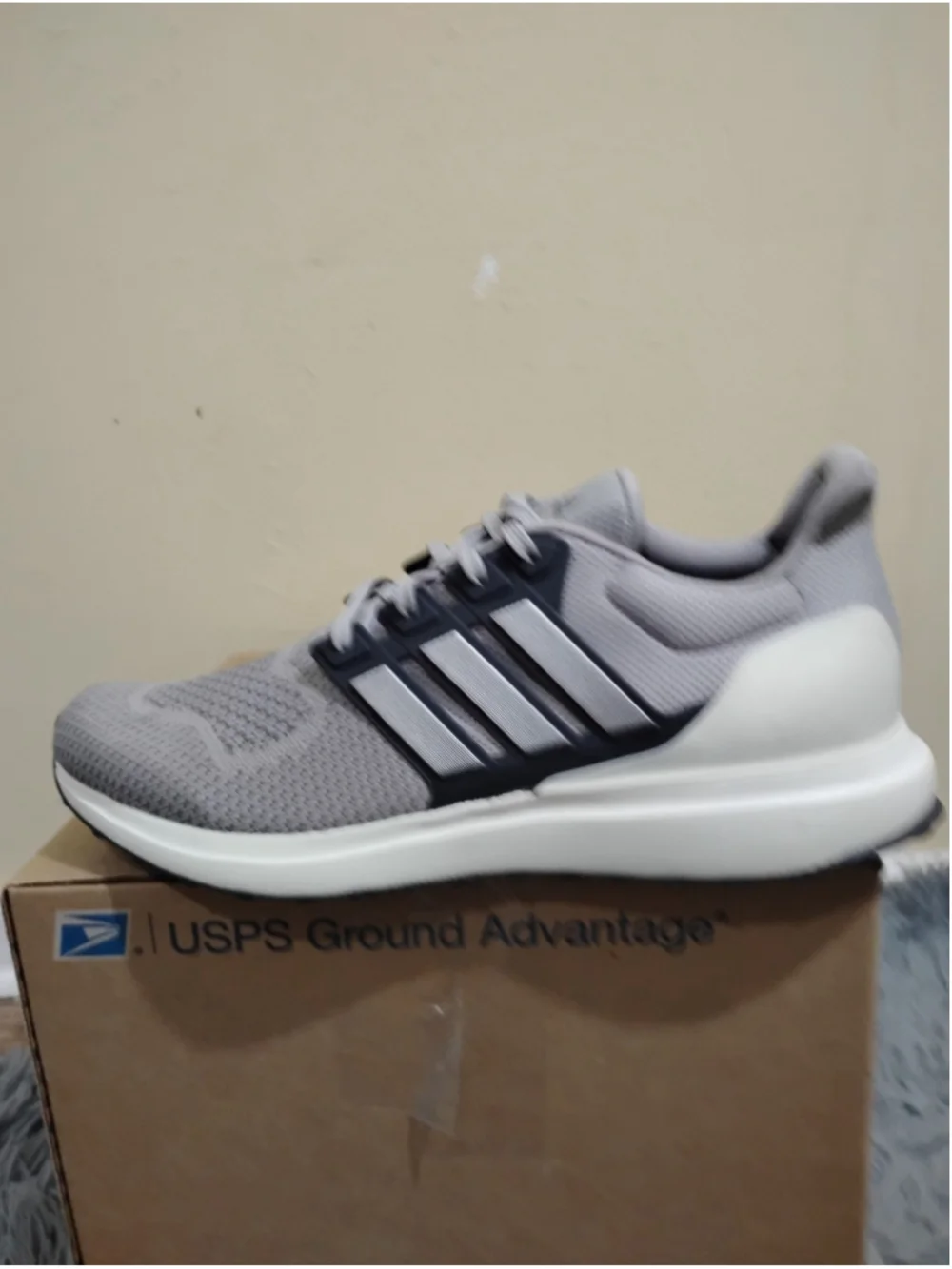 Adidas Ubounce DNA Men Size 12.5 'Grey / Silvermetallic / Grey Sneakers IG6003